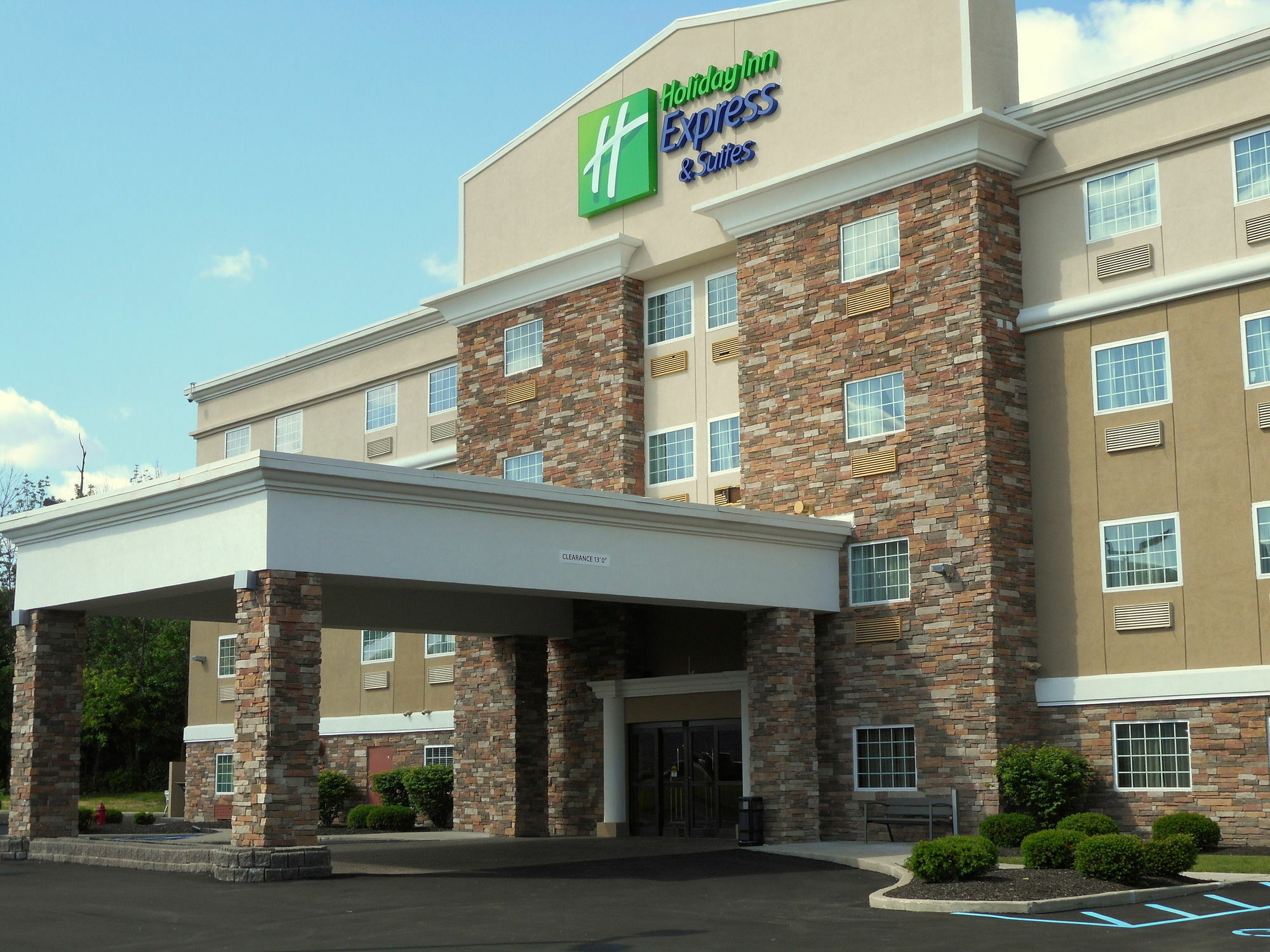 Holiday Inn Express & Suites Carmel North - Westfield By Ihg Exterior foto