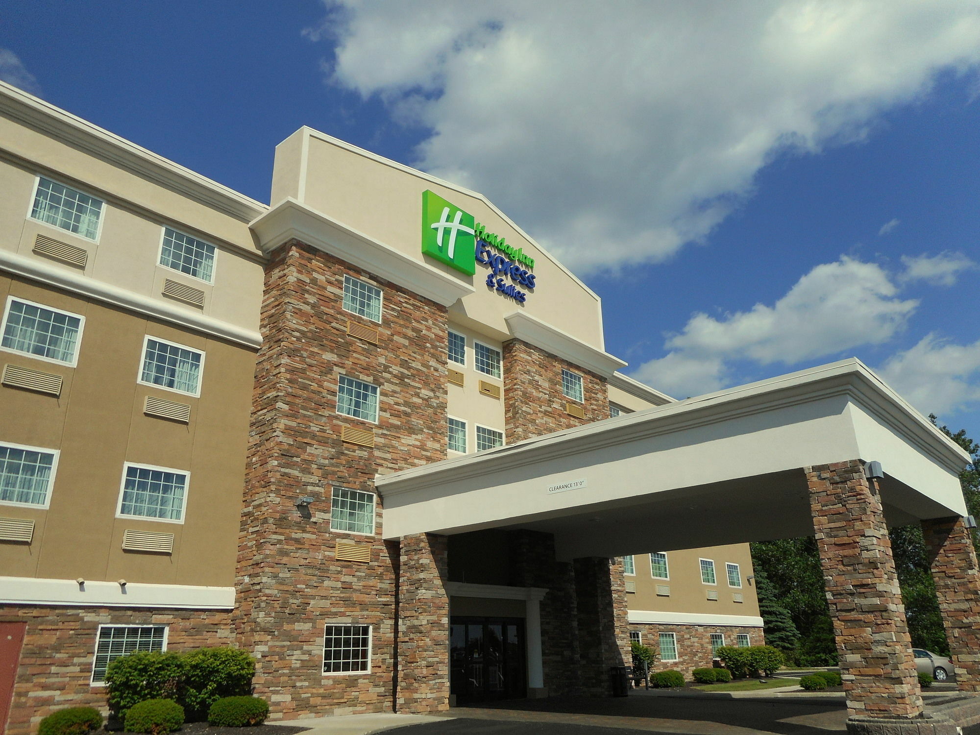 Holiday Inn Express & Suites Carmel North - Westfield By Ihg Exterior foto